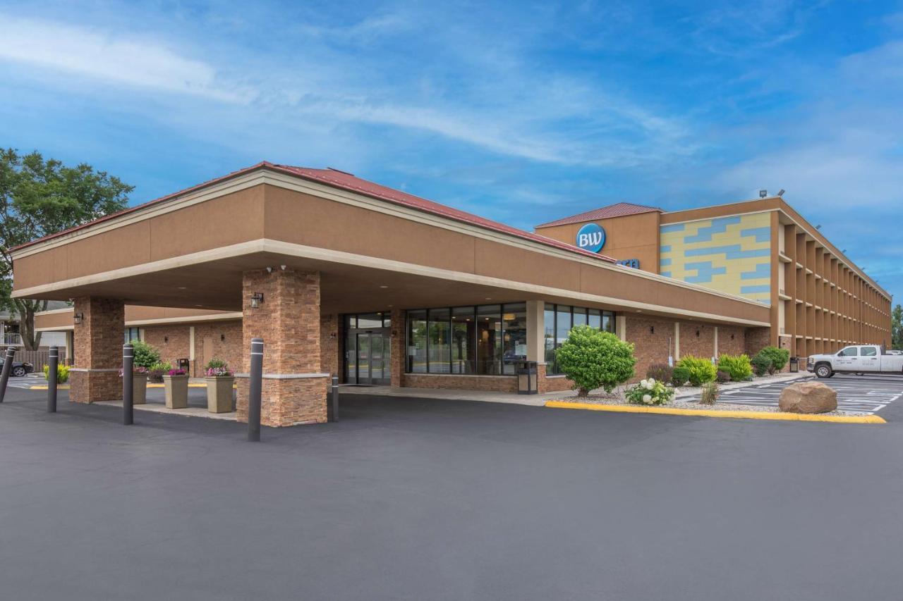 Western Northwest Indiana 3* Hammond
