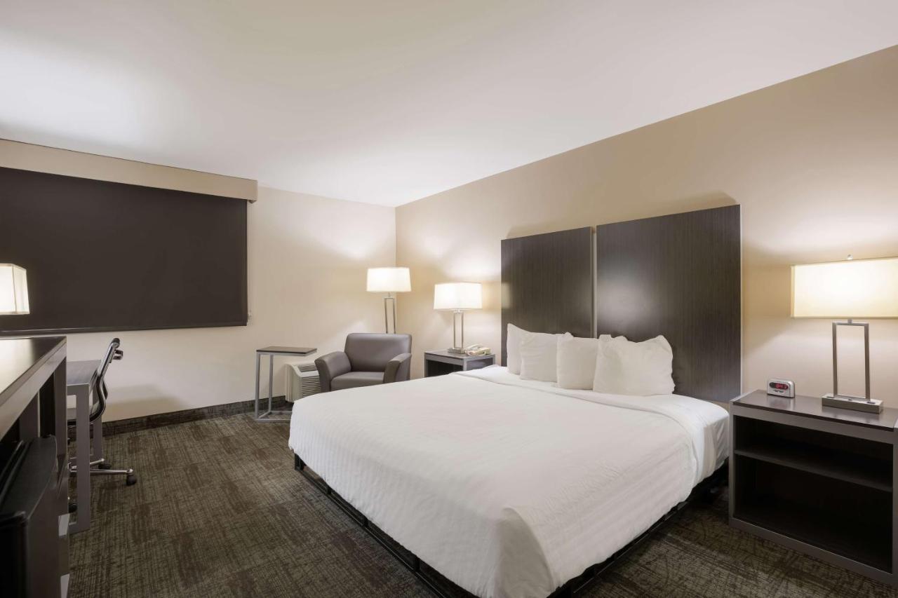 Western Northwest Indiana Hotel 3*
