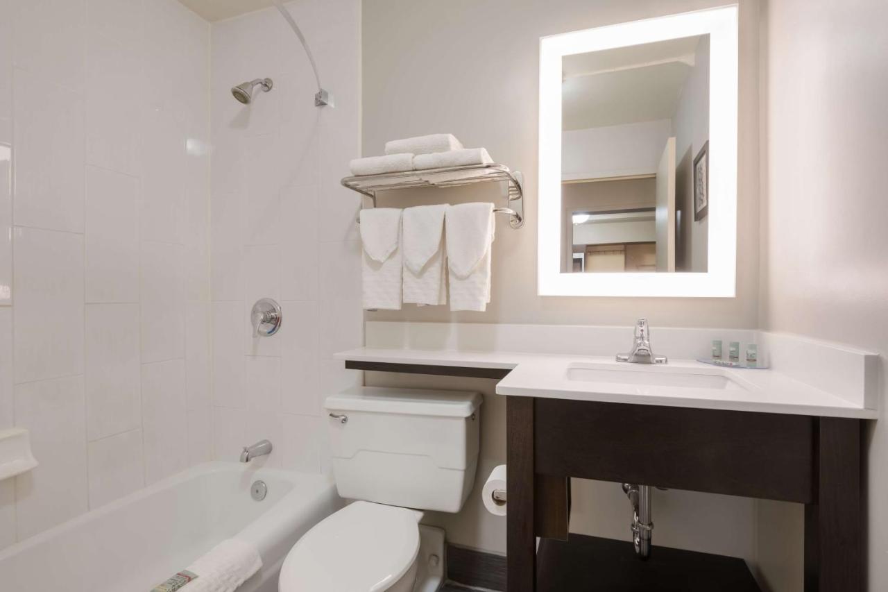 Western Northwest Indiana Hotel 3*