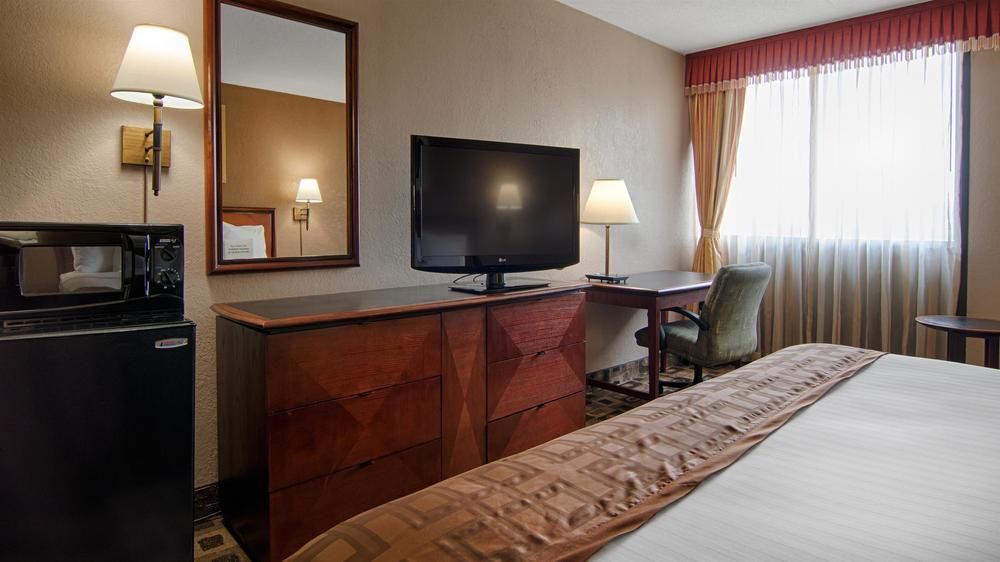 Western Northwest Indiana 3* Hammond